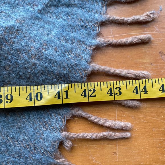 Vintage Monteza's Alpaca Cape Poncho Shawl Wrap Wooden Button At Neckline Sz Med - Picture 16 of 16